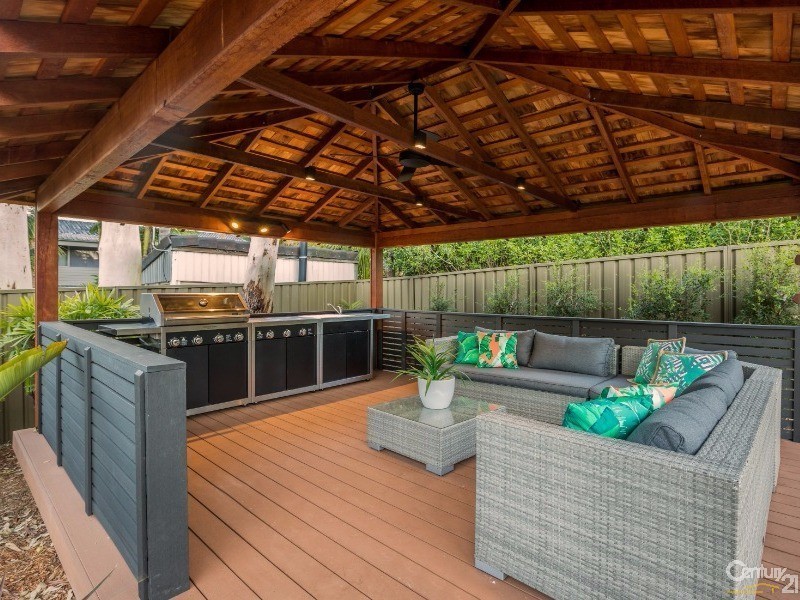 35 Lockhart Avenue, Castle Hill NSW 2154