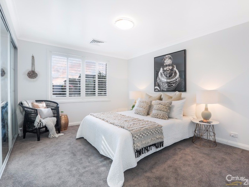 35 Lockhart Avenue, Castle Hill NSW 2154