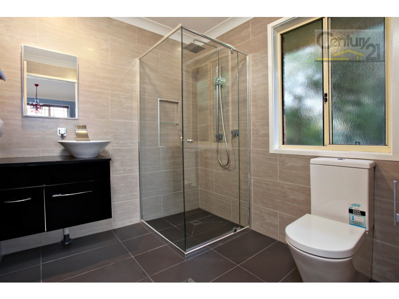 2/1 Gindurra Avenue, Castle Hill NSW 2154