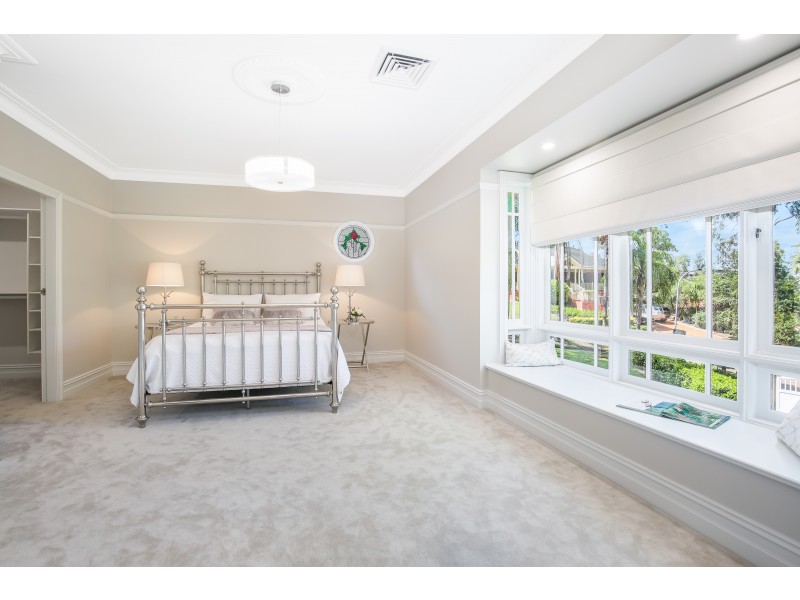 35 Amberwood Way, Castle Hill NSW 2154