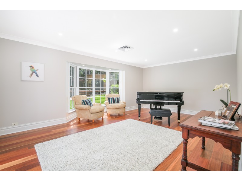 35 Amberwood Way, Castle Hill NSW 2154