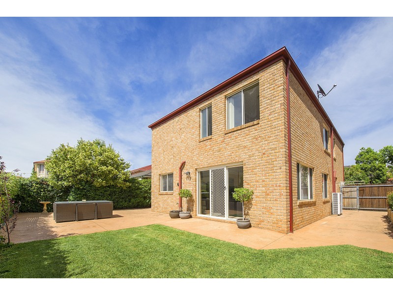 8 Redgum Crescent, Beaumont Hills NSW 2155