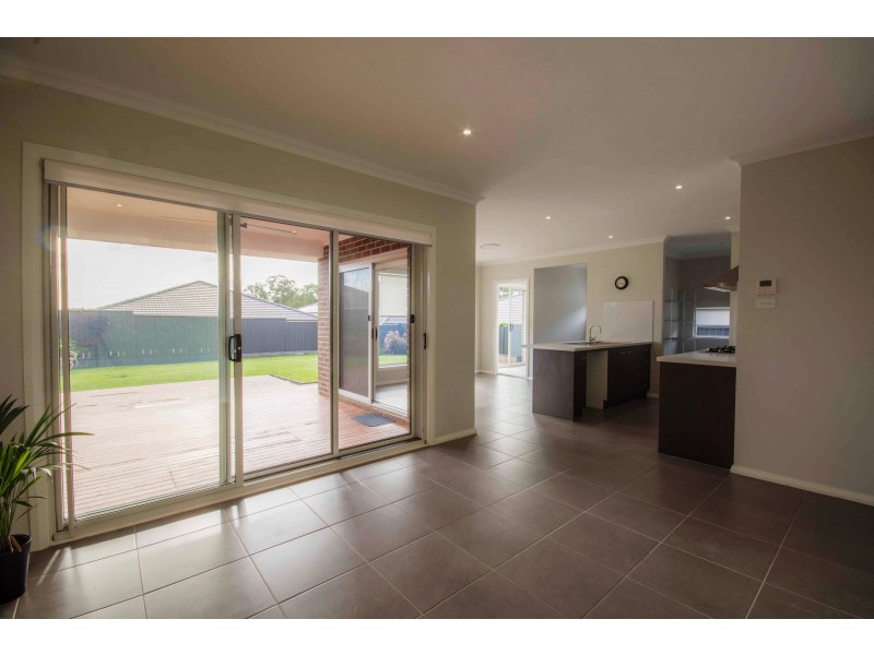 6 Callisto St, Riverstone NSW 2765