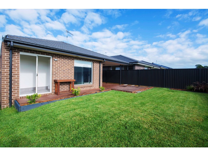 6 Callisto St, Riverstone NSW 2765