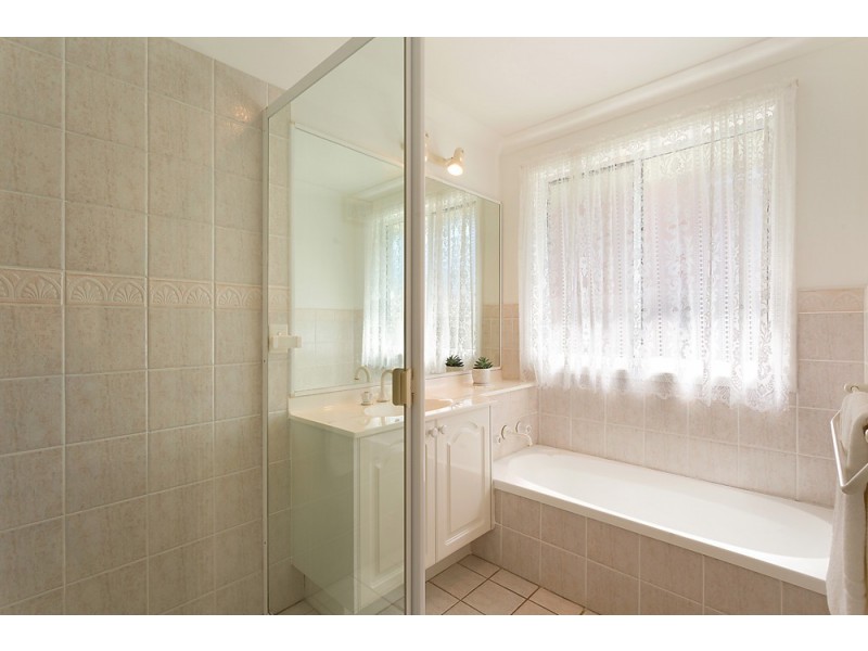 49 Ravensbourne Circuit, Dural NSW 2158