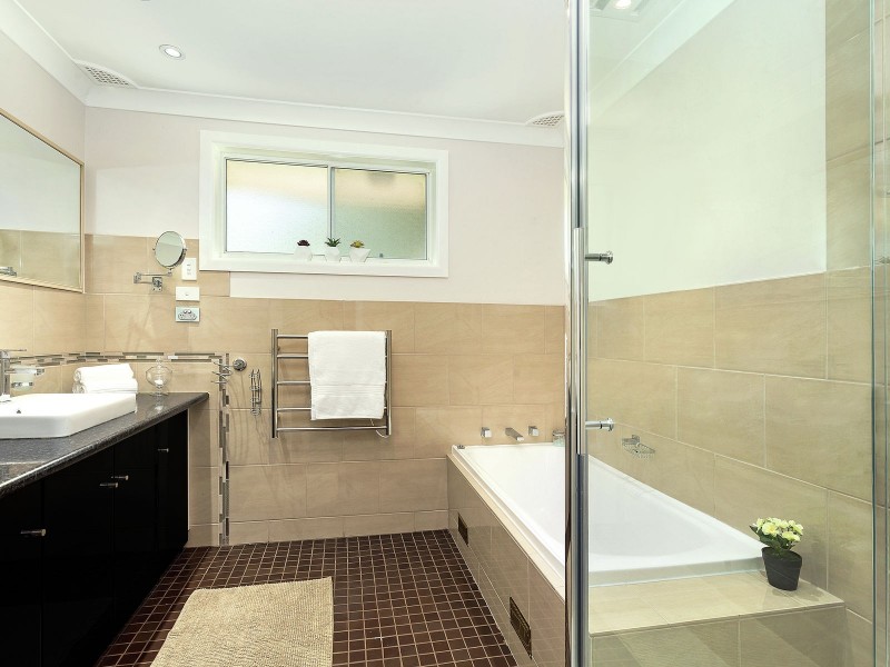 9 Woodchester Close, Castle Hill NSW 2154