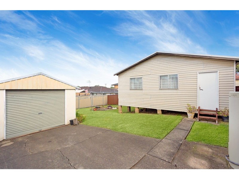 8 Daisy Street, Greystanes NSW 2145