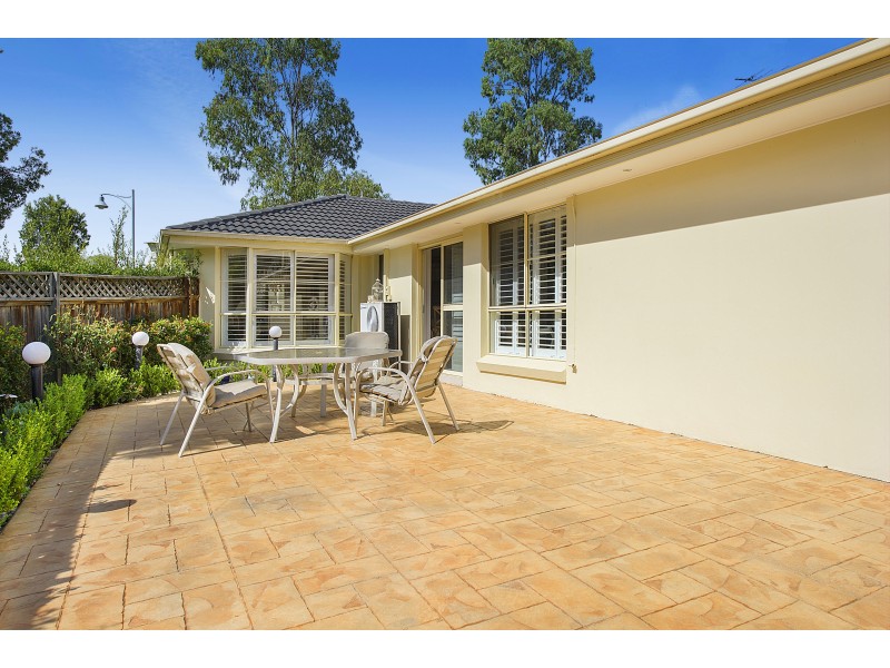 1 Redgum Crescent, Beaumont Hills NSW 2155