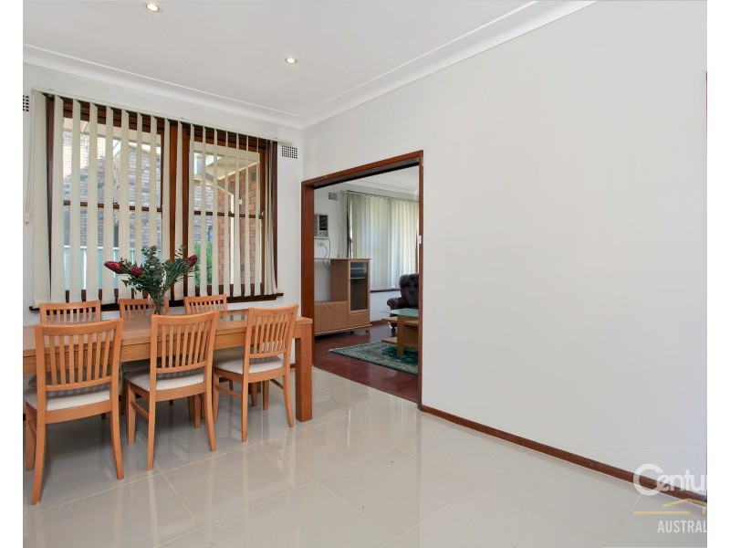 9 Rowallan Avenue, Castle Hill NSW 2154