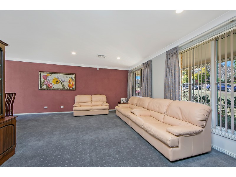 32 Battlement Crescent, Castle Hill NSW 2154