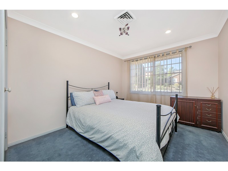 32 Battlement Crescent, Castle Hill NSW 2154