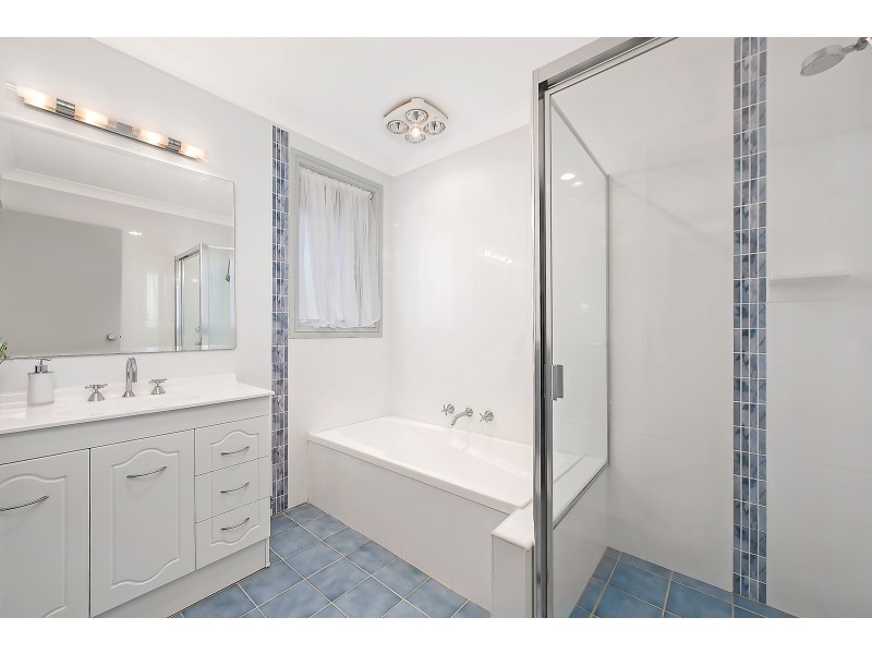 32 Battlement Crescent, Castle Hill NSW 2154