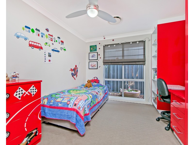 64 Riverbank Drive, The Ponds NSW 2769