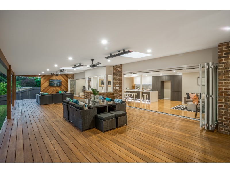 28 Galahad Crescent, Castle Hill NSW 2154