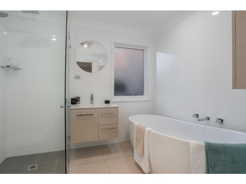 28 Galahad Crescent, Castle Hill NSW 2154