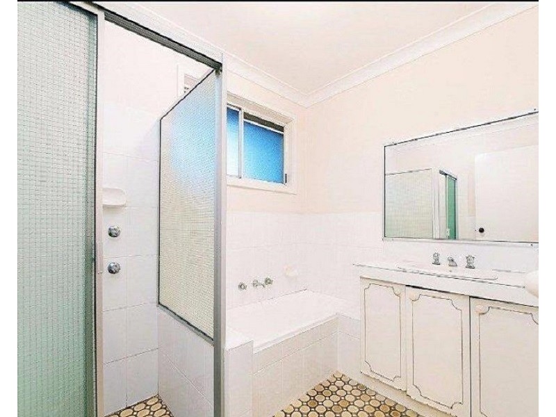 10 Paxton Crescent, Cherrybrook NSW 2126