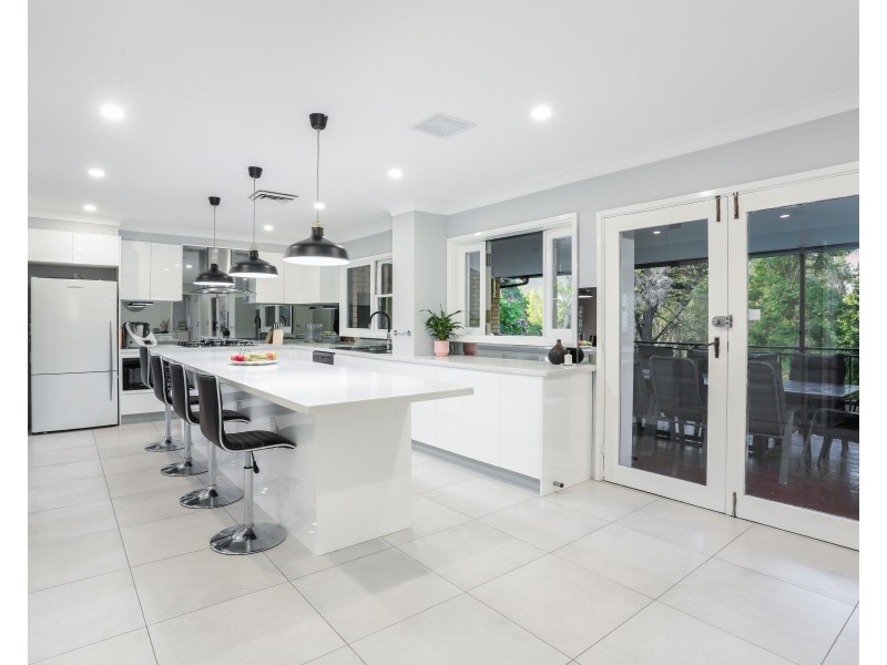39 Buckleys Road, Winston Hills NSW 2153