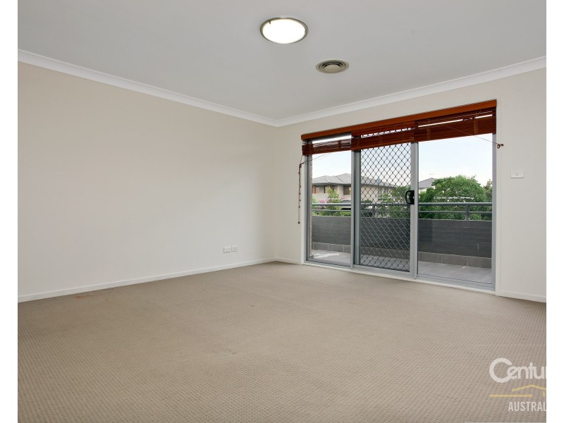 11 Adelong Parade, The Ponds NSW 2769