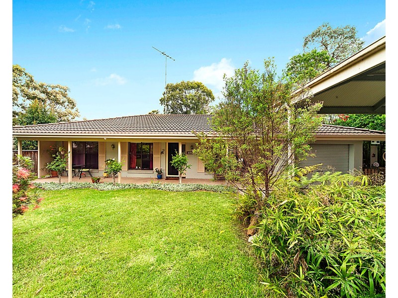 33 Dawes Avenue, Castle Hill NSW 2154