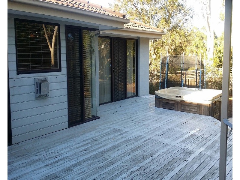 33 Dawes Avenue, Castle Hill NSW 2154