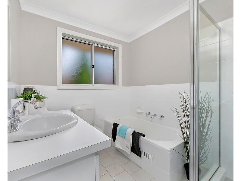 2/49 James Henty Drive, Dural NSW 2158