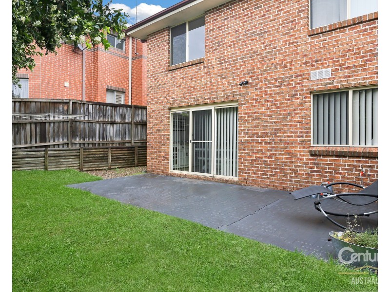 2/51 James Henty Drive, Dural NSW 2158