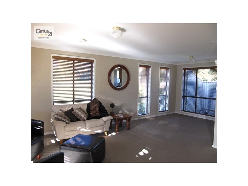16 Battlement Crescent, Castle Hill NSW 2154