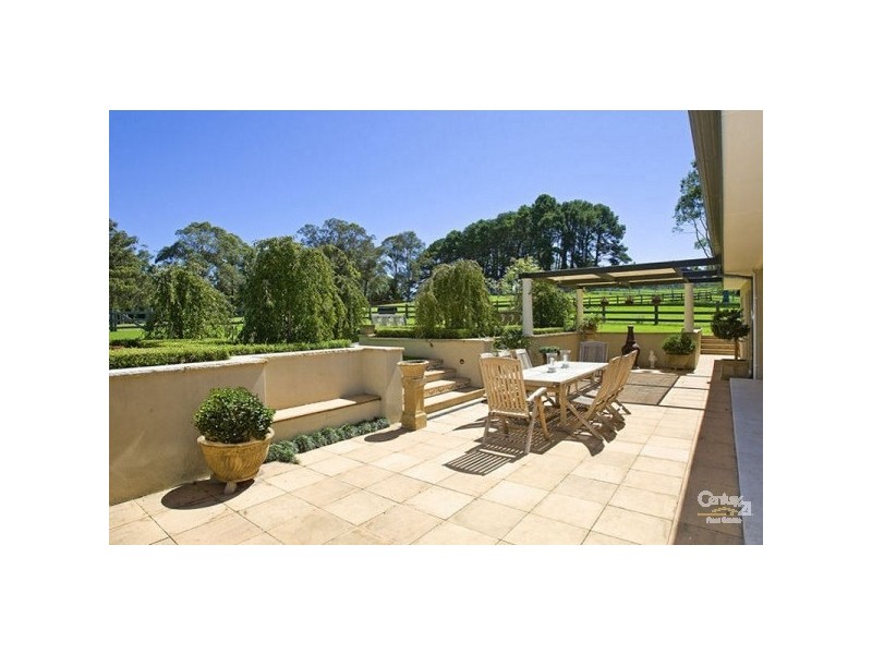 10 Hunt Avenue, Dural NSW 2158