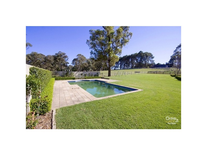 10 Hunt Avenue, Dural NSW 2158