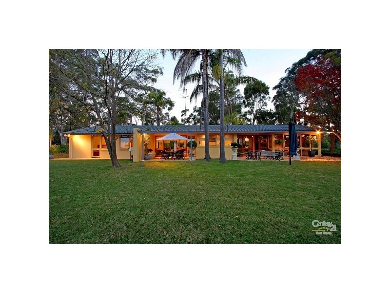 8 Farnborough Road, Dural NSW 2158