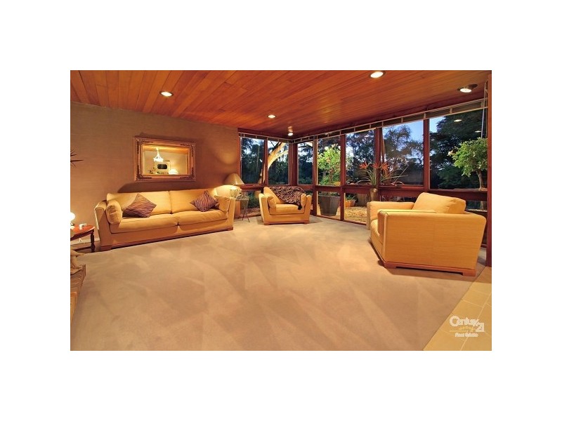 8 Farnborough Road, Dural NSW 2158