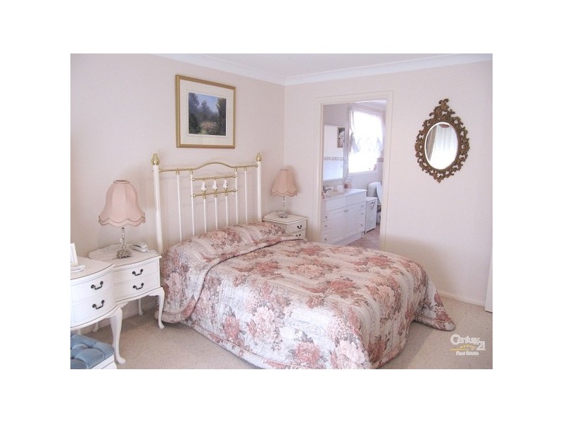 4 of 9 Stonelea Court, Dural NSW 2158