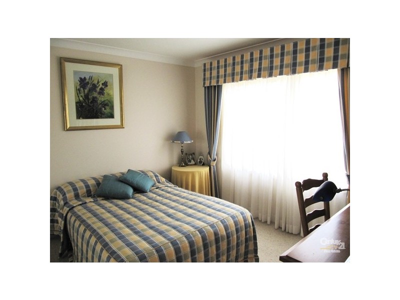 4 of 9 Stonelea Court, Dural NSW 2158