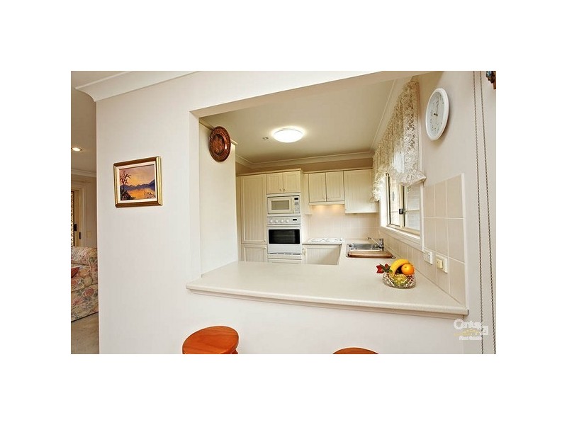 2/7 Stonelea Court, Dural NSW 2158