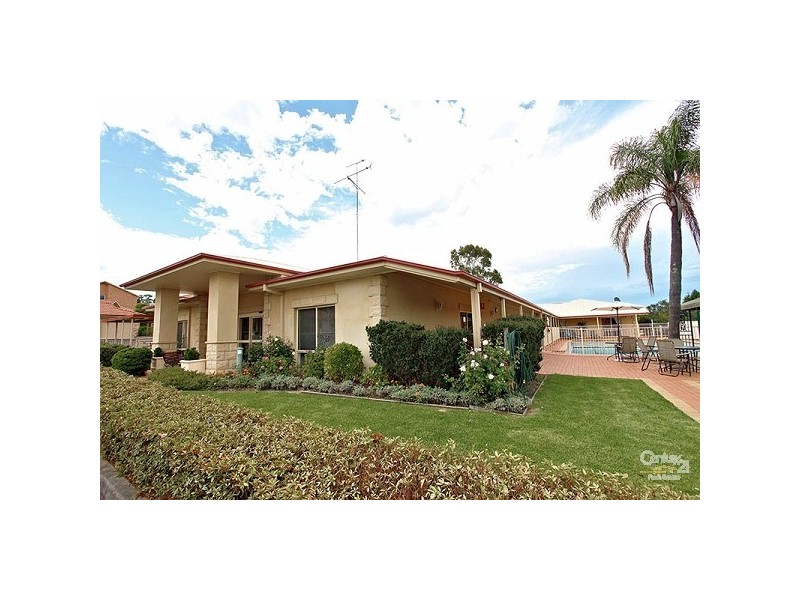 2/7 Stonelea Court, Dural NSW 2158