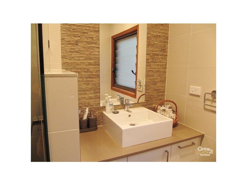 2 Sylvan Street, Galston NSW 2159