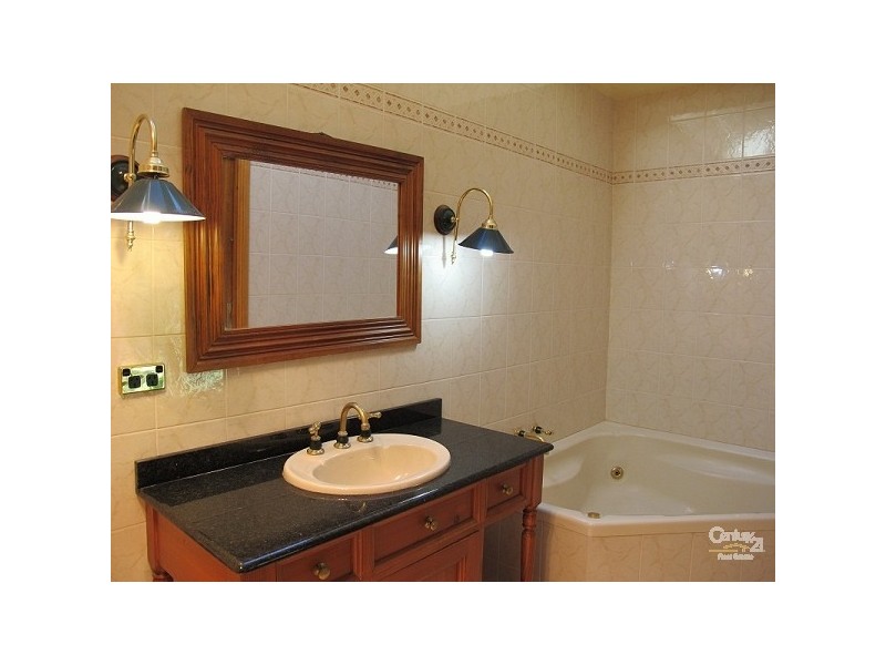 Middle Dural NSW 2158