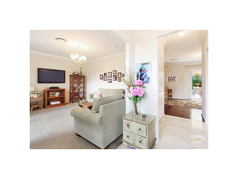 21 Hakea Crescent, Galston NSW 2159