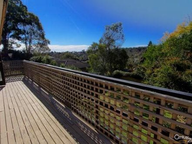 8 Greenhill Close, Castle Hill NSW 2154