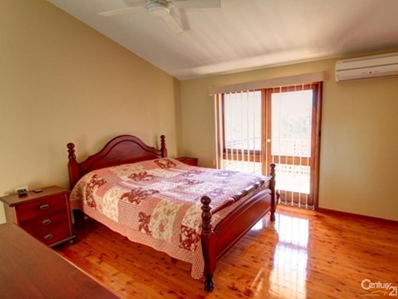 8 Greenhill Close, Castle Hill NSW 2154