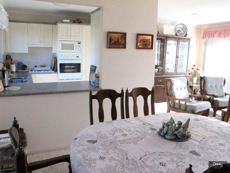 10/7 Stonelea Court, Dural NSW 2158