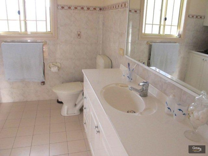 10/7 Stonelea Court, Dural NSW 2158