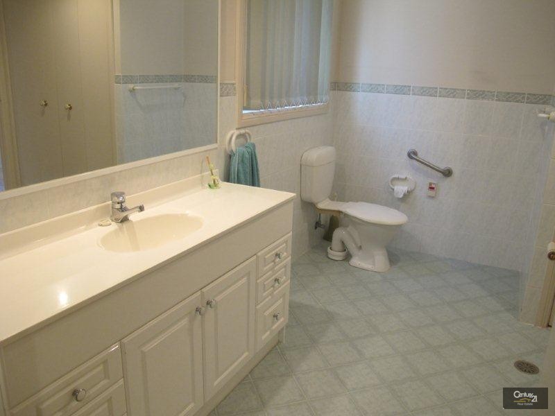 14/3 Stonelea Court, Dural NSW 2158