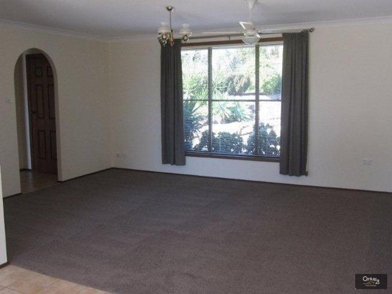 9 Rosella Street, Dural NSW 2158