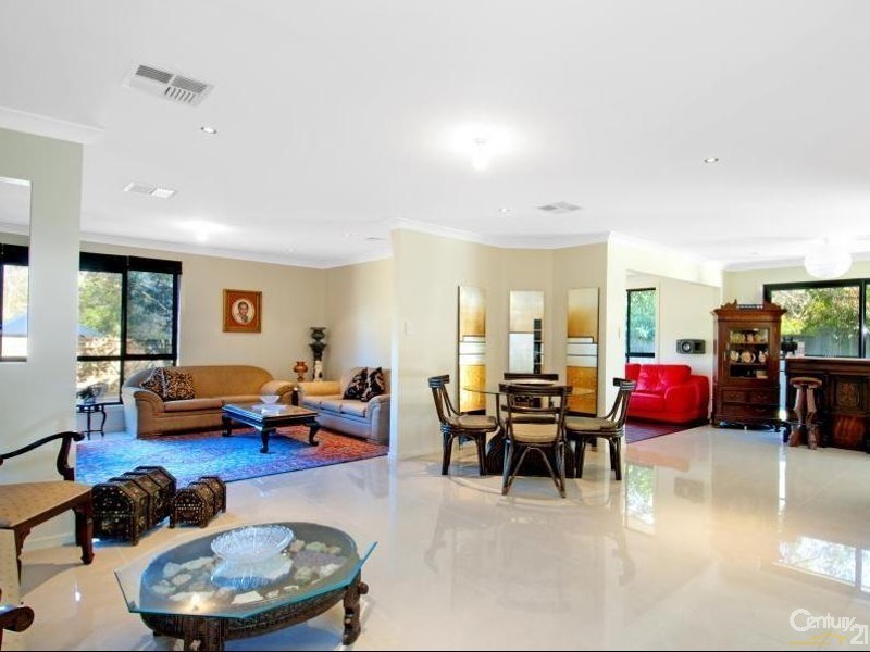 1 Martin Road, Galston NSW 2159