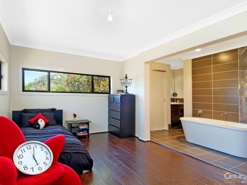 1 Martin Road, Galston NSW 2159