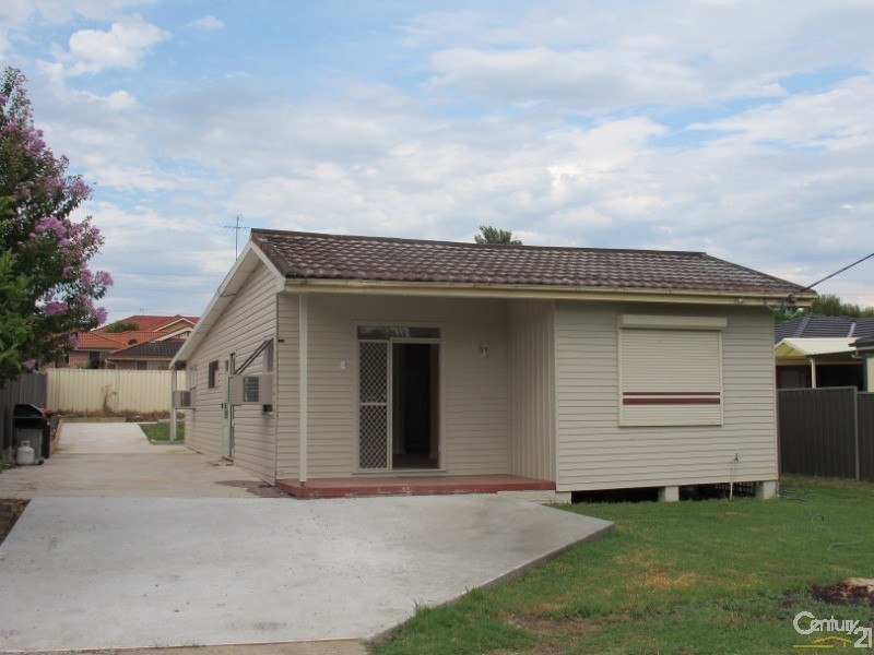 4 Woods Road, South Windsor NSW 2756