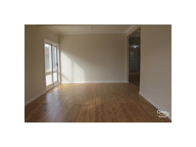 4 Woods Road, South Windsor NSW 2756