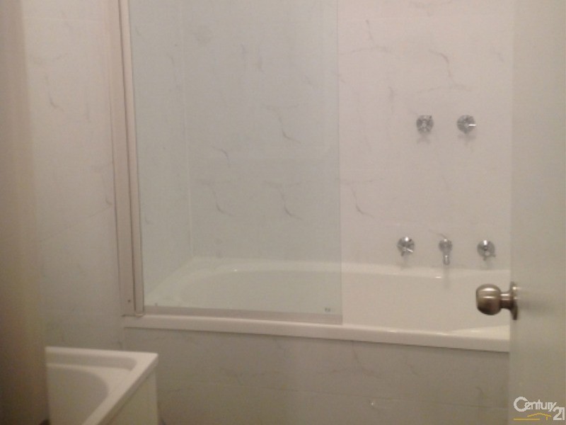 4 Woods Road, South Windsor NSW 2756