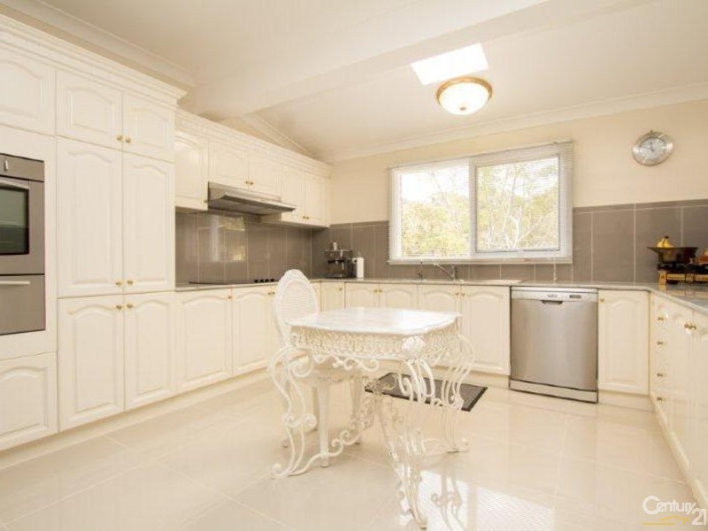 3 Sunnyvale Rd, Middle Dural NSW 2158